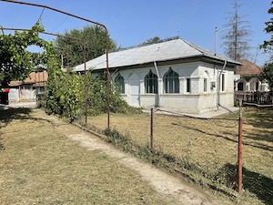 Vand casa batraneasca mobilata si utilata din caramida trei camere plus anexe - imagine 8