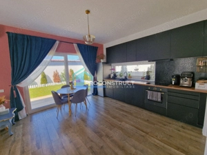 Duplex modern pe parter | 3 camere + birou | 83 mp utili | teren 300 m