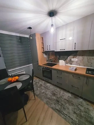 Apartament cu 3 camere zona Casa Tineretului etaj 1 - imagine 5
