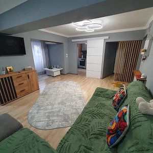 Apartament cu 3 camere zona Casa Tineretului etaj 1 - imagine 2