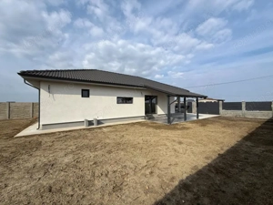 Casa individuala, 4 camere, 105 utili, 580 teren, comision 0% Sanmihaiu Roman - imagine 5