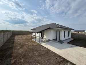 Casa individuala, 4 camere, 105 utili, 580 teren, comision 0% Sanmihaiu Roman - imagine 13