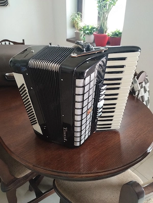 Acordeon Parrot 96 Bași 7Registre + 2 Bași Impecabil Import Germania 