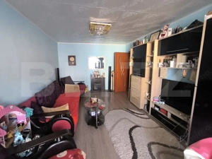 Apartament 3 camere, decomandat - Feldioara - imagine 3