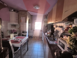 Apartament 3 camere, decomandat - Feldioara - imagine 11