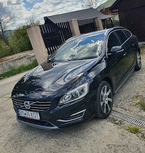 Vând Volvo V60 Plugin Hibrid  - imagine 5