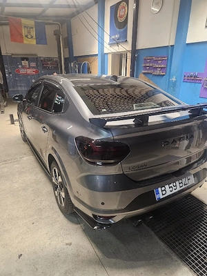 Montam folie auto pe parbriz - imagine 5
