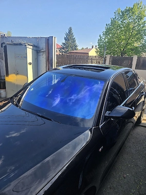 Montam folie auto pe parbriz