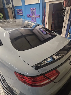 Montam folie auto pe parbriz - imagine 3