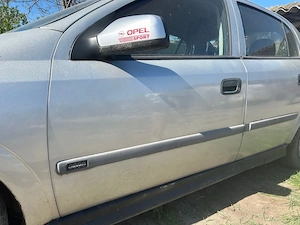 Dezmembrez Opel Astra G 1.7.DTI 2000 - imagine 2