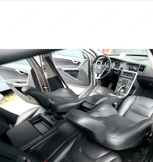 Vând Volvo V60 Plugin Hibrid  - imagine 8