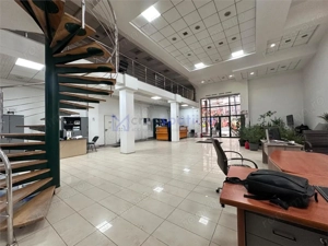 Showroom 330mp, rond Mall Moldova - imagine 12