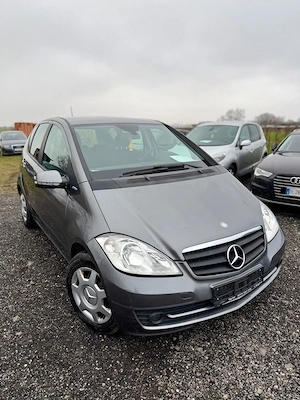 Mercedes-Benz A Class manual , benzina euro 5 - imagine 3