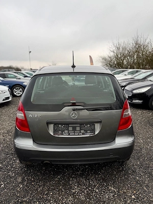 Mercedes-Benz A Class manual , benzina euro 5 - imagine 9