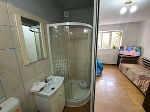 Proprietar vand garsoniera etaj1 UMT - imagine 7