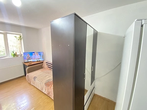 Proprietar vand garsoniera etaj1 UMT - imagine 9