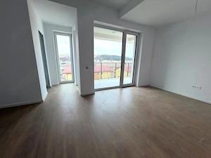 De vânzare apartament 3 camere Baciu
