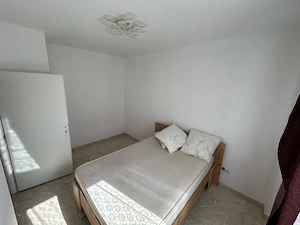 Apartament 2 camere de inchiriat la demisol Direct Proprietar