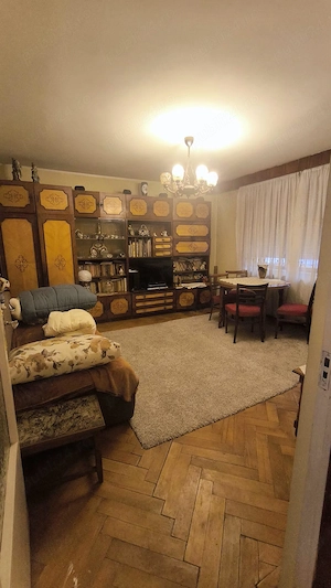 Apartament 3 camere de vânzare   Ultracentral Petroșani - imagine 4