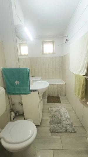 Apartament 3 camere de vânzare   Ultracentral Petroșani - imagine 5