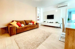 Mobilat & Utilat. Afacere la cheie. Et. 3 cu lift. Nou. Lipovei. NEGOCIABIL! - imagine 2