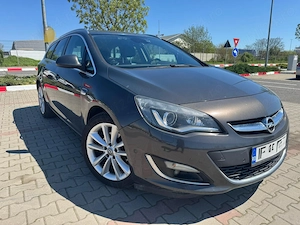 Opel Astra | Echipare Rara |Piele | Xenon | Park Assist | FULL Options