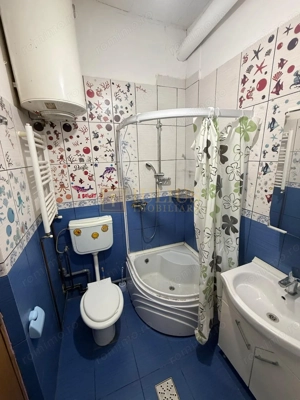 2 camere| Iosefin-vis a vis de Bega |zona superba| loc de parcare| curte comuna| - imagine 11