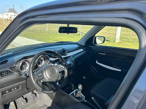 Suzuki Swift motorul in 4 cilindri  - imagine 6