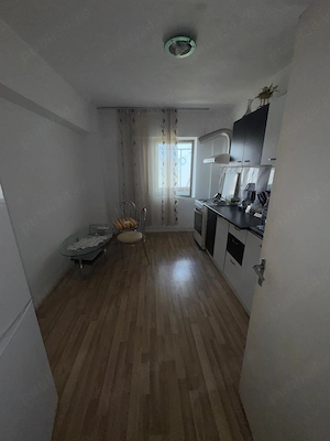vand apartament 3 camere zona Iruc, - imagine 9