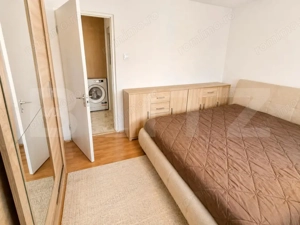 Apartament 3 camere, mobilat complet, etaj 3, zona Cetate