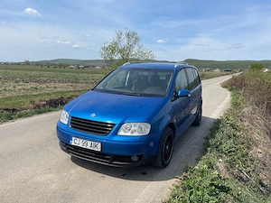 vw touran 2.0 TDI 7 locuri  - imagine 4