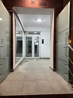 Apartament 2 camere de inchiriat, cu terasa, curte privata, zona Străulești. - imagine 2