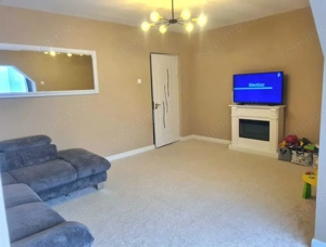 Apartament de vanzare 3 camere + garaj  Str. Moldovei