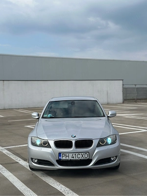 Vând Bmw E90 2010