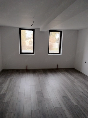 Casa renovata de vânzare 