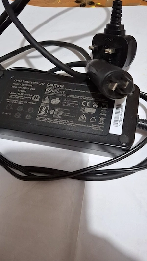 Vand incarcator Boch nou pt bicicleta electrica 