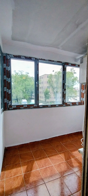 ETAJ 1 Persoană fizică - Apartament Podu Ros Nicolina - imagine 4