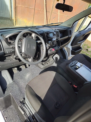 Peugeot Boxer 2.2 Diesel 2023|3,5T| 8 Euro Paleți | Dormitor Matrix | Webasto | Prelată - imagine 8