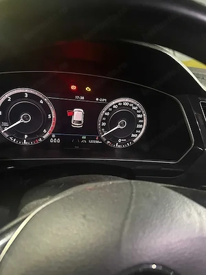 VOLKSWAGEN TIGUAN 2.0 TDI 4 Motion HighLine 2018  2019, tva deductibil - imagine 5