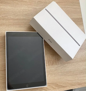 Apple iPad 8 (2 GB, Wi-Fi   stare foarte bună