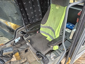 Vand Excavator Volvo EC 140 - imagine 5