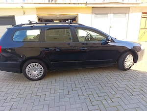 Vând Volkswagen Passat B6 , an 2010 - imagine 2