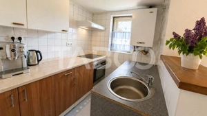 Apartament la casa 3 camere si pivnita Selimbar Sibiu - imagine 5