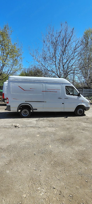 Mercedes Benz  Sprinter 411CDI cu punte dubla 3,5 tone  - imagine 5