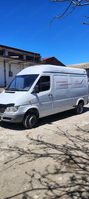 Mercedes Benz  Sprinter 411CDI cu punte dubla 3,5 tone  - imagine 2