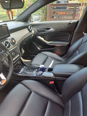 Mercedes-Benz CLA 180, an 2017, motor 1.6 benzină   122 CP, cutie automată 7G-DCT, în stare impecabi - imagine 3