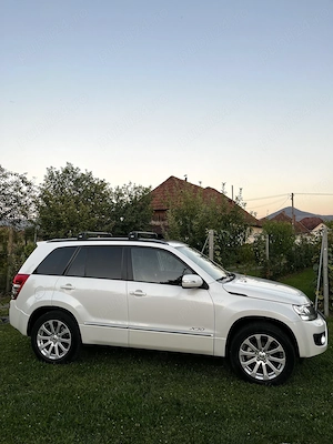 Suzuki Grand Vitara X30 4x4 Full Option - imagine 4