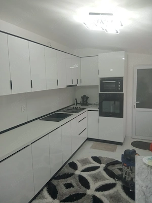 Mobilier la comandă 