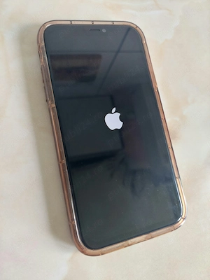 [11] Vând Apple iPhone 11 cu ecran NEspart [pentru piese] + husă [poze reale]