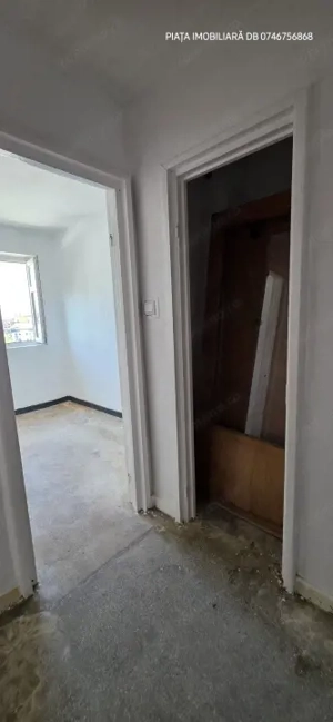 Apartament 4 Camere – Vedere Panoramică pe 2 zone diferite – Zona Piața 1 Mai - imagine 10